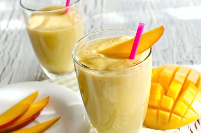 Kilo Kaybı İçin Mango ve Portakallı Yoğurtlu Smoothie