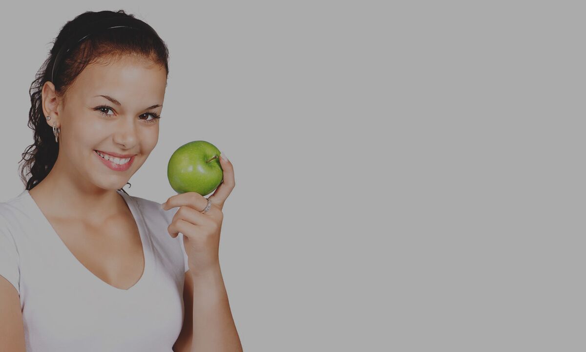 Karabuğday diyeti sırasında açlık hissini bastırmak için elma yemek tavsiye edilir. 